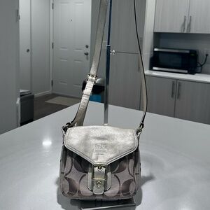 COACH Signature Crossbody- Platinum gold